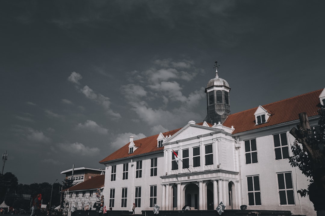 Mairie à Vallauris